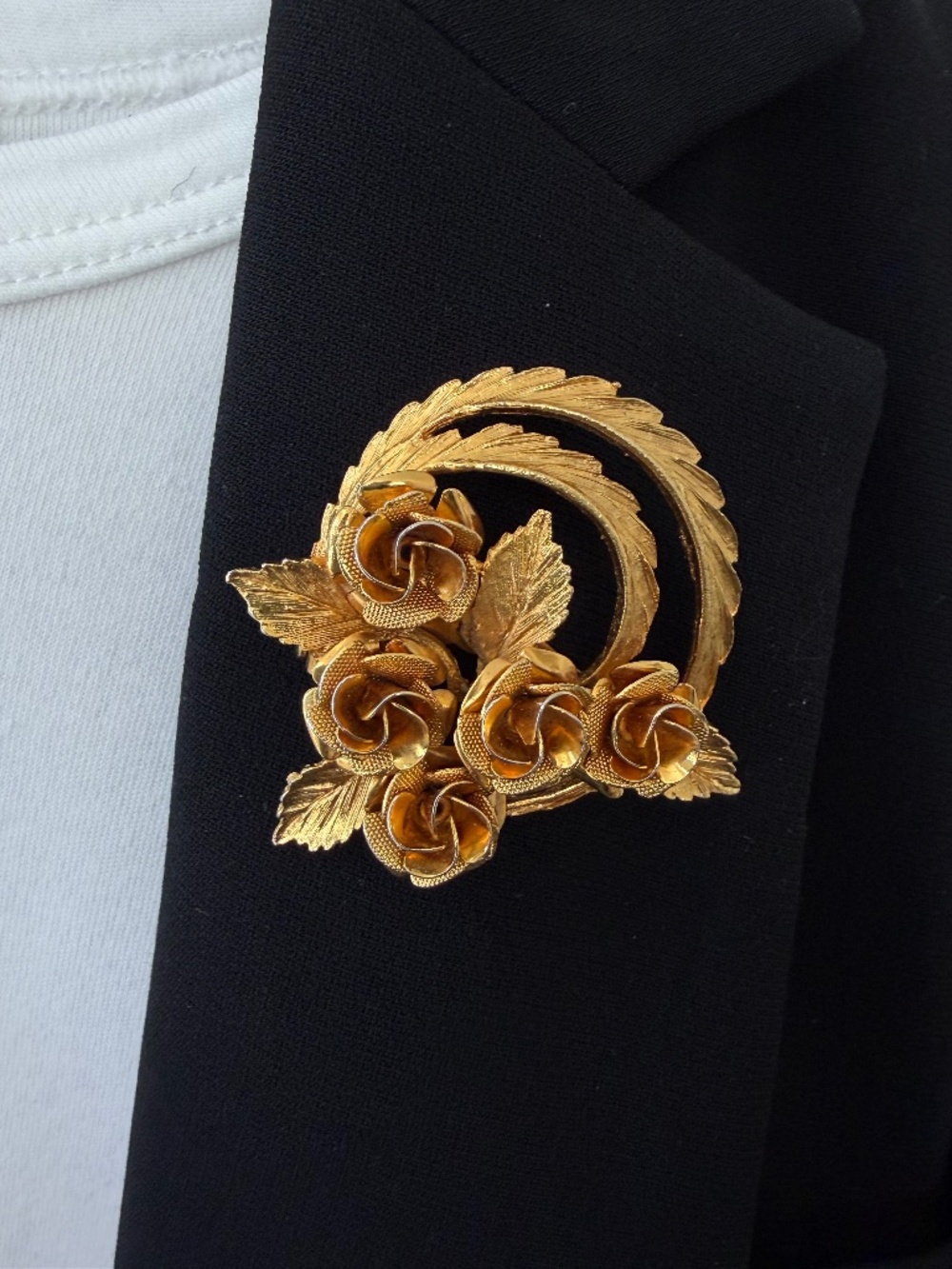 Vintage Coro Gold Tone Floral Rose Brooch